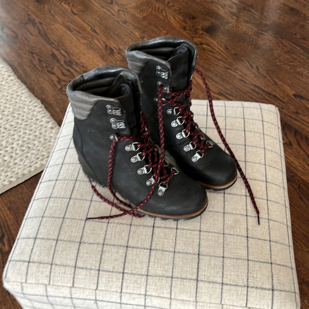 Joan of Artic Sorel Boots